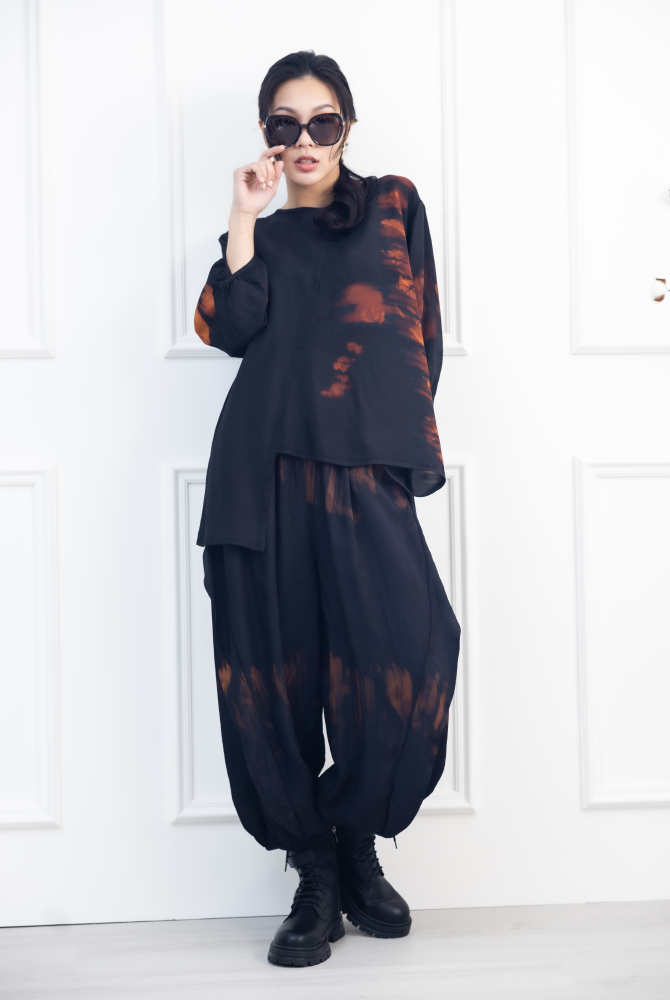 긴팔 橘黃暈染7分泡泡袖上衣 / 黑色