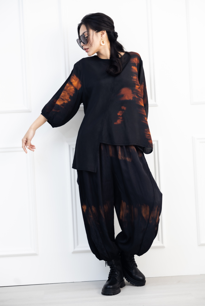 긴팔 橘黃暈染7分泡泡袖上衣 / 黑色
