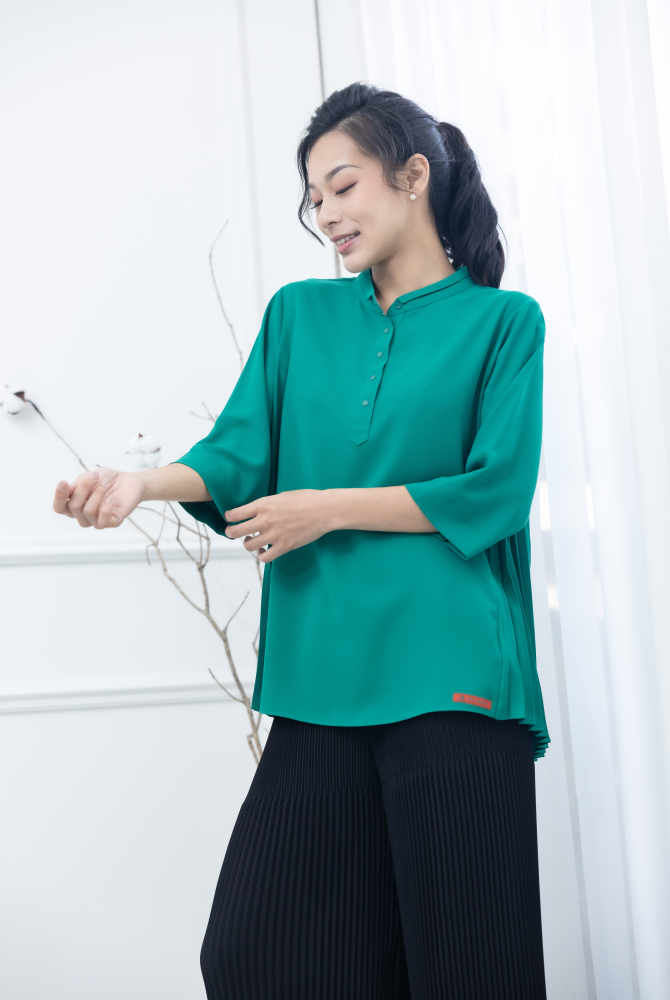 긴팔 素面側邊折子半開襟上衣 / 綠色