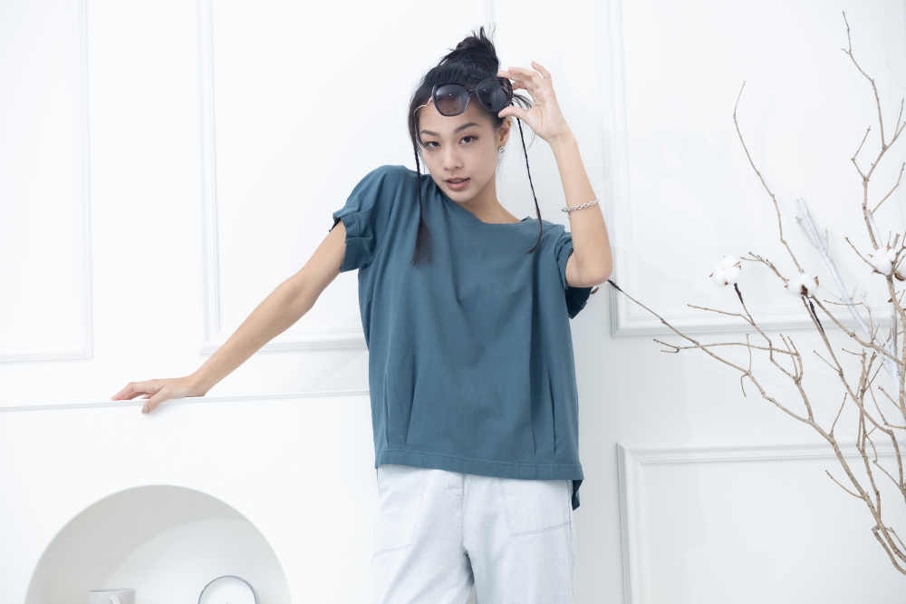 반팔 素面小圓領彈性棉上衣 / 藍綠色