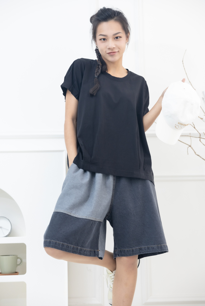 반팔 素面小圓領彈性棉上衣 / 黑色