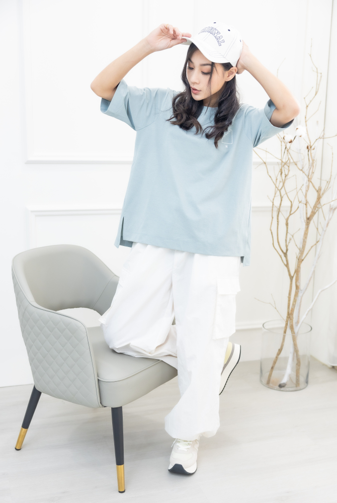반팔 白線樓梯短袖上衣 / 淺藍色