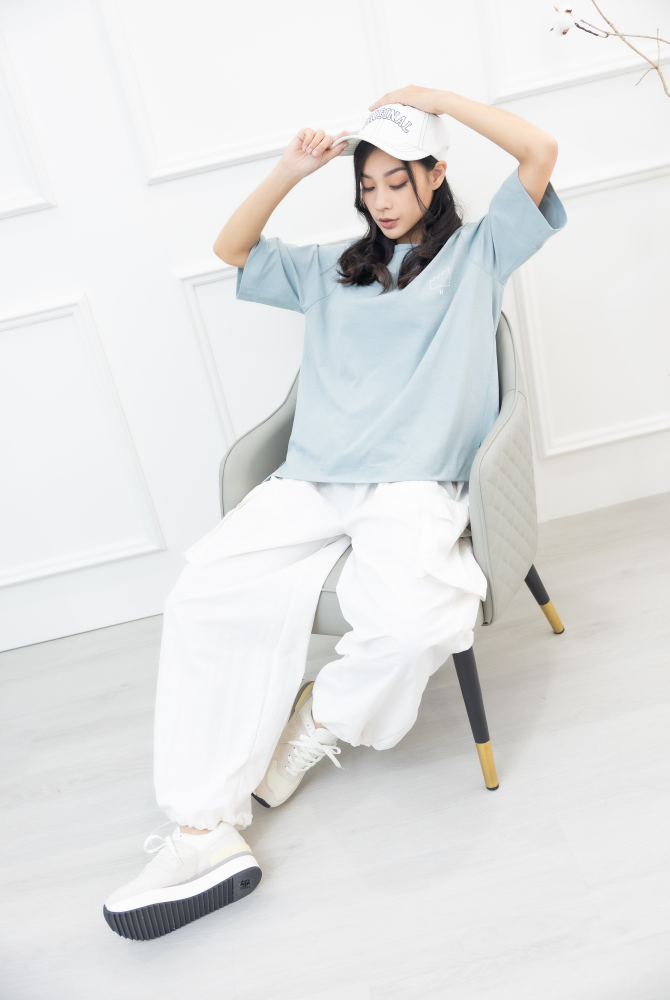 반팔 白線樓梯短袖上衣 / 淺藍色