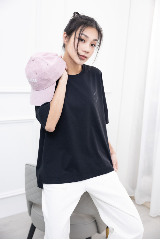 반팔 白線樓梯短袖上衣 / 黑色