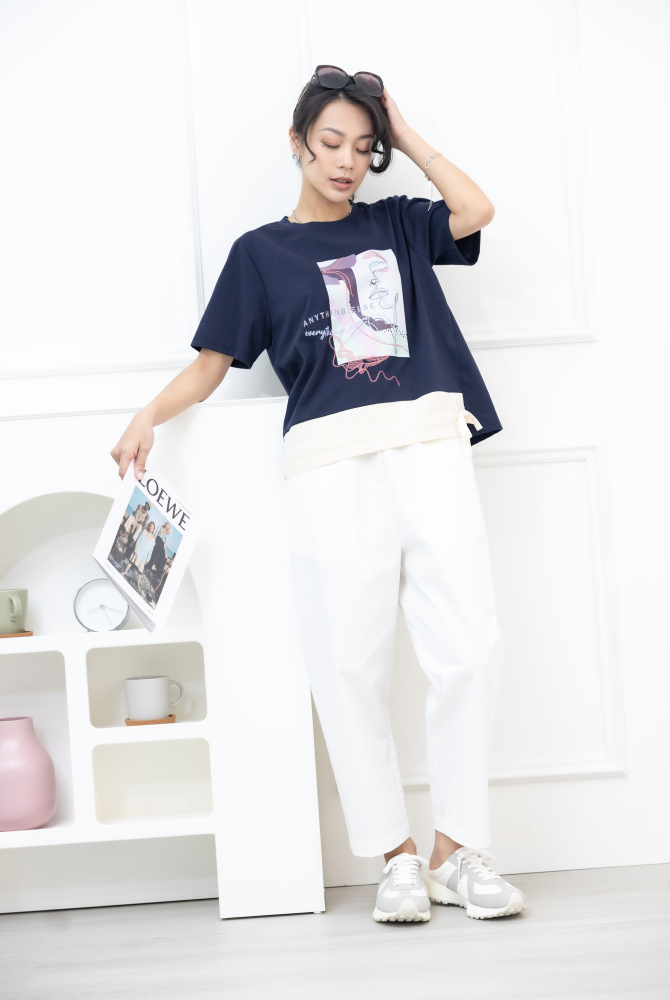 반팔 方形人臉印花刺繡上衣 / 深藍色