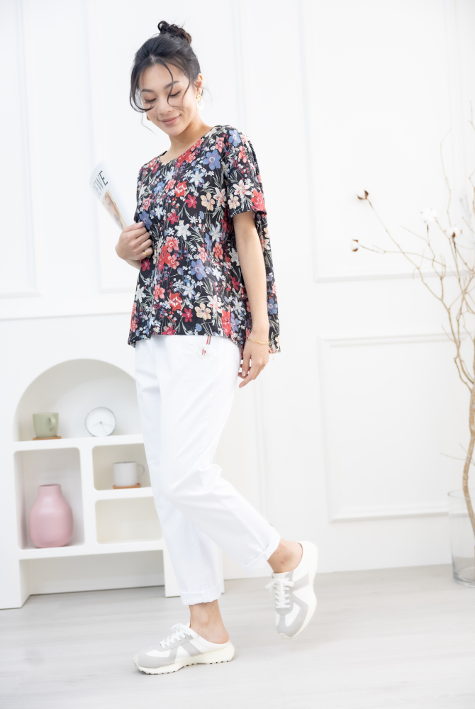 긴 바지 口袋電繡MONCOLF 直筒長褲 / 白色