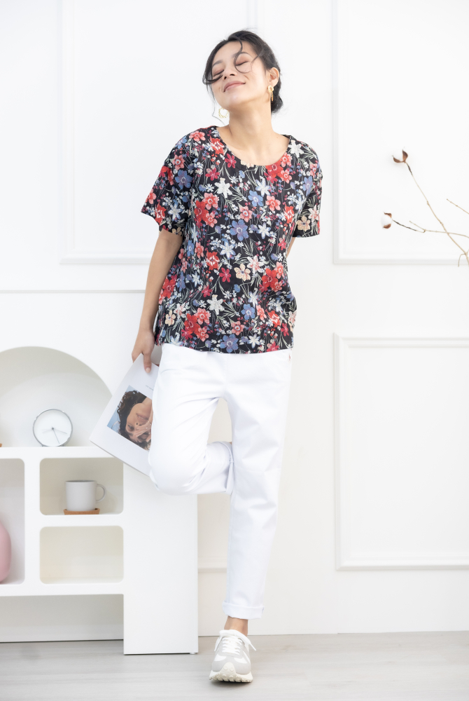 긴 바지 口袋電繡MONCOLF 直筒長褲 / 白色