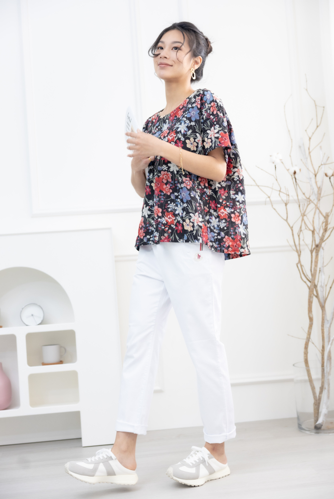 긴 바지 口袋電繡MONCOLF 直筒長褲 / 白色