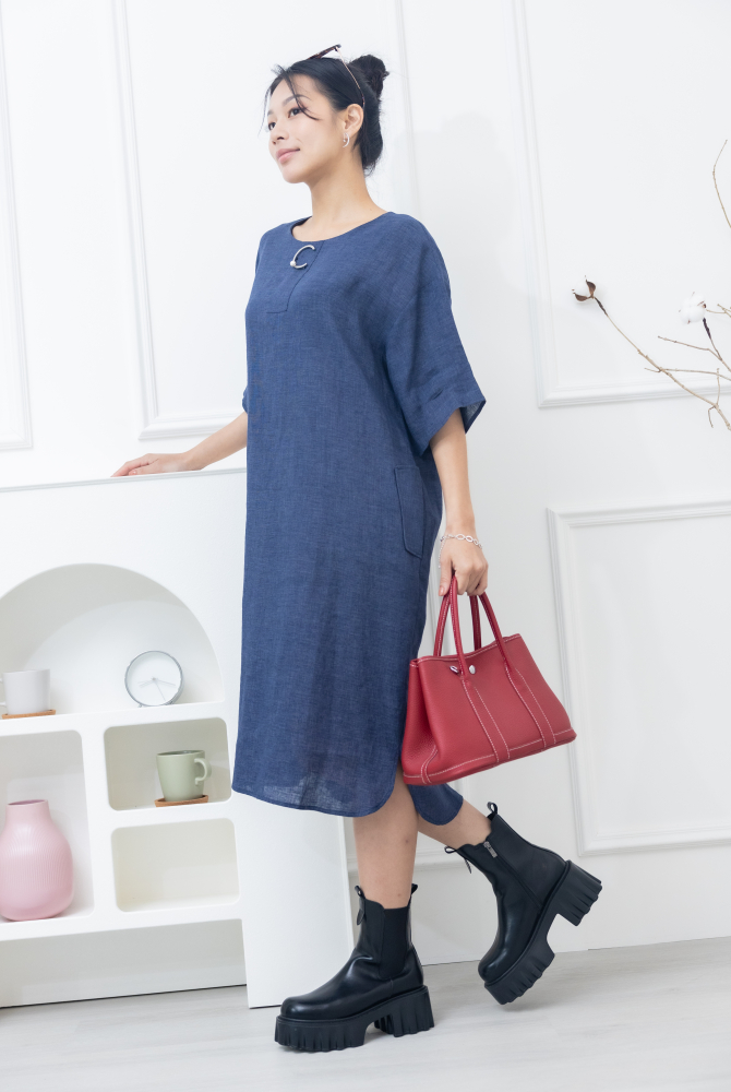 원피스 C字鐵+珍珠口袋麻洋裝 / 深藍色
