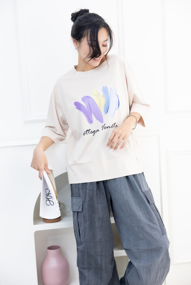 반팔 筆刷畫痕短袖上衣／米色