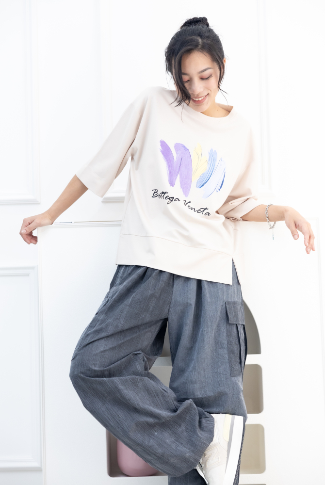 반팔 筆刷畫痕短袖上衣／米色