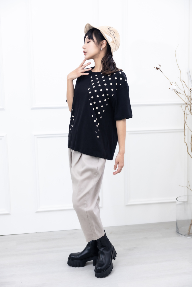 반팔 白點口袋短袖上衣 / 黑色