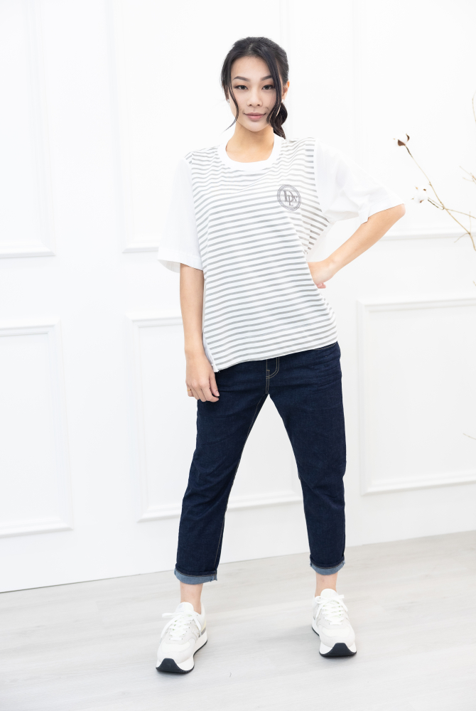 반팔 背後異材質短袖上衣 / 白灰條紋