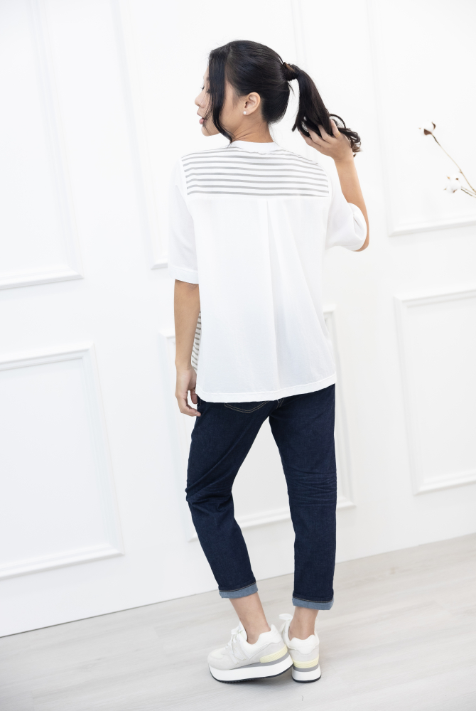 반팔 背後異材質短袖上衣 / 白灰條紋