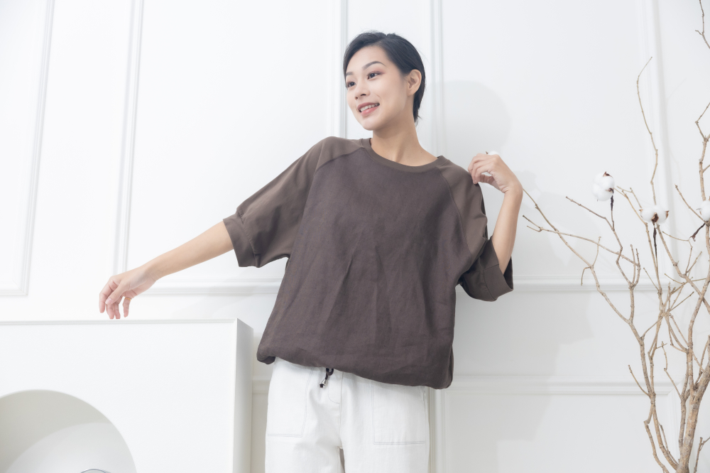 반팔 前後異材質衣襬抽繩短袖上衣 / 咖啡色