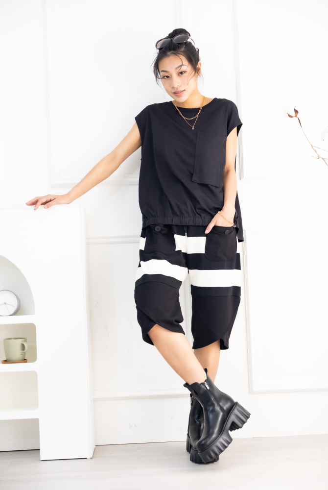 긴 바지 米色橫色塊七分褲 / 黑色