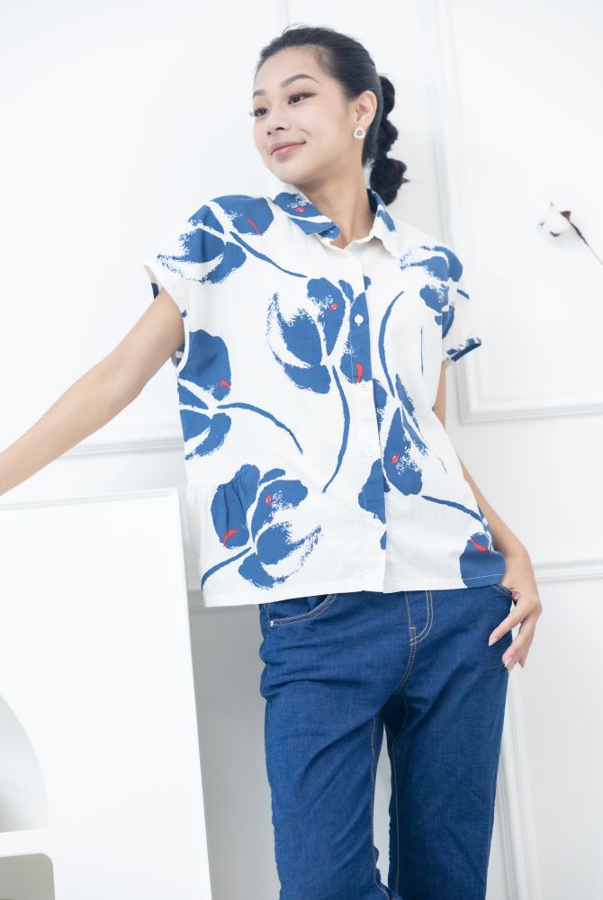 반팔 藍色水彩大花無袖襯衫 / 白色