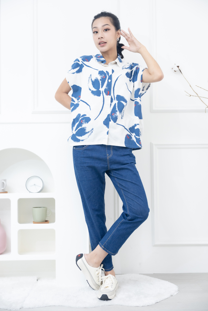 반팔 藍色水彩大花無袖襯衫 / 白色