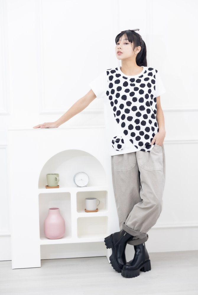 반팔 黑點短袖上衣 / 白色