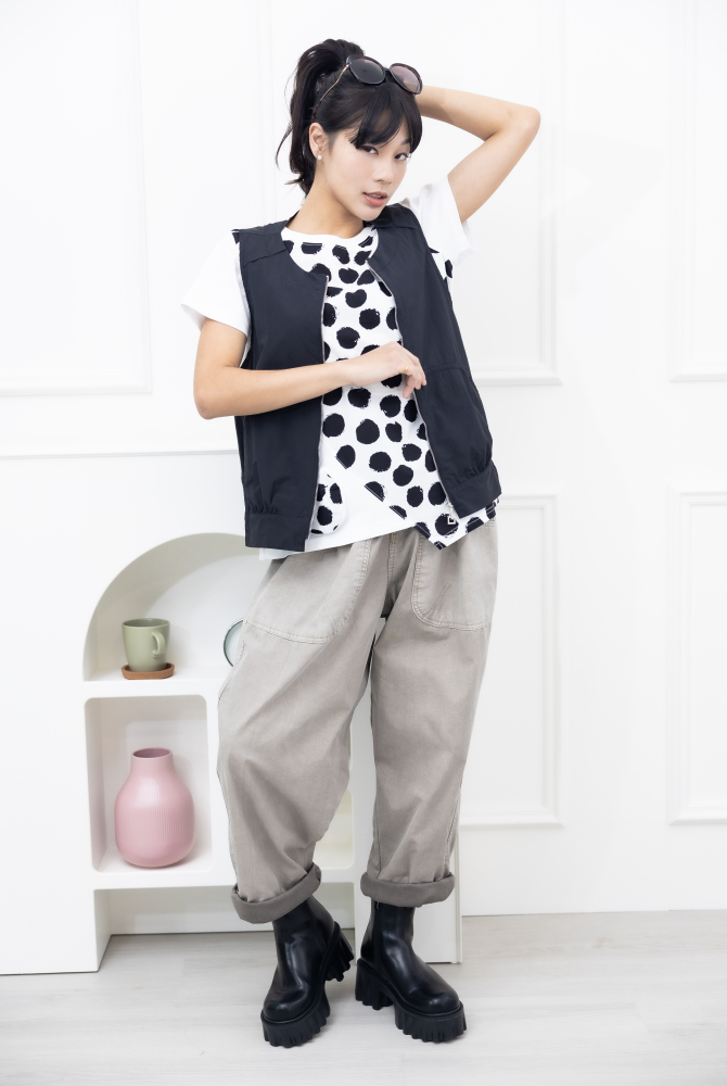 반팔 黑點短袖上衣 / 白色