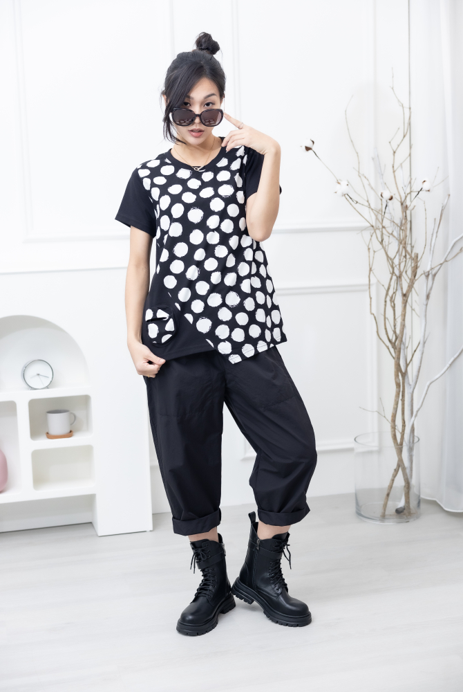 반팔 白點短袖上衣 / 黑色