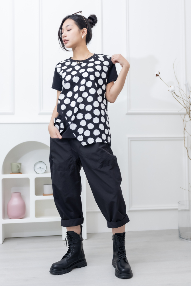 반팔 白點短袖上衣 / 黑色