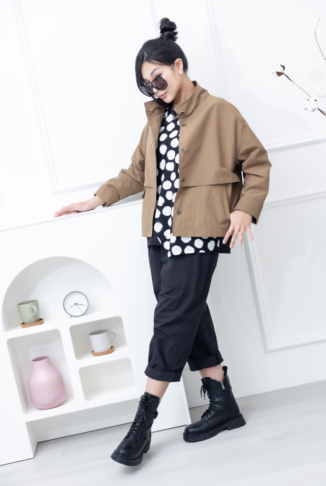 반팔 白點短袖上衣 / 黑色