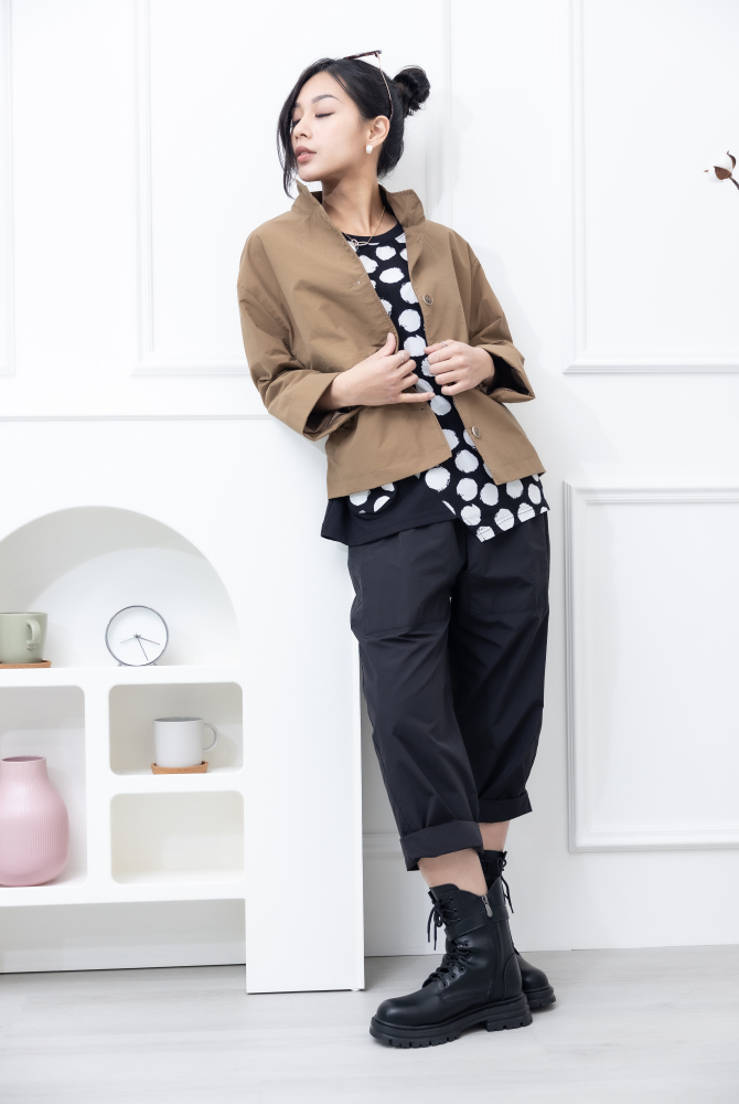 반팔 白點短袖上衣 / 黑色