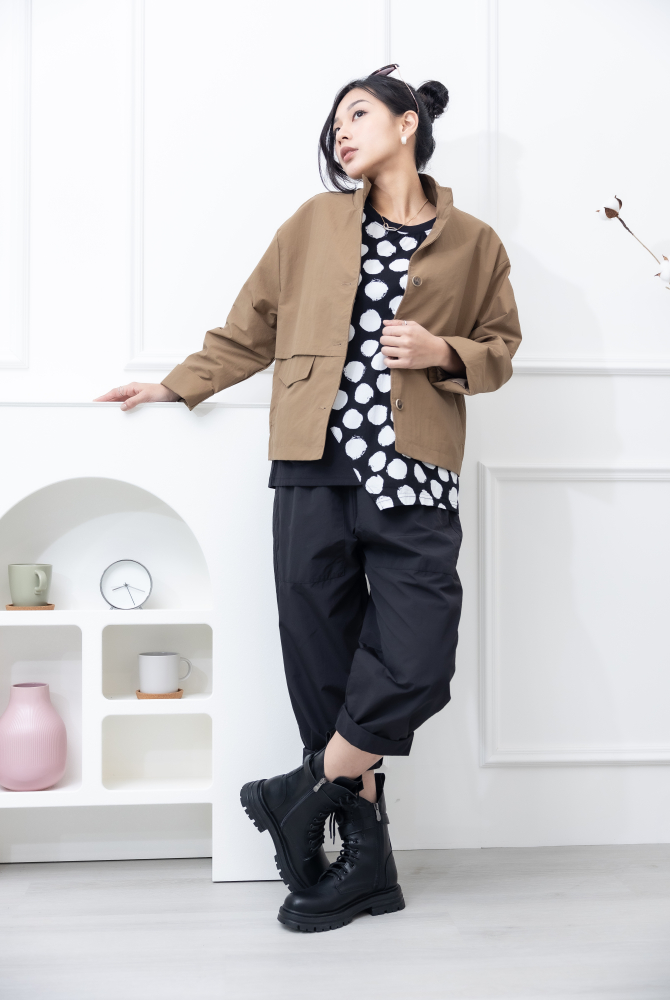 반팔 白點短袖上衣 / 黑色