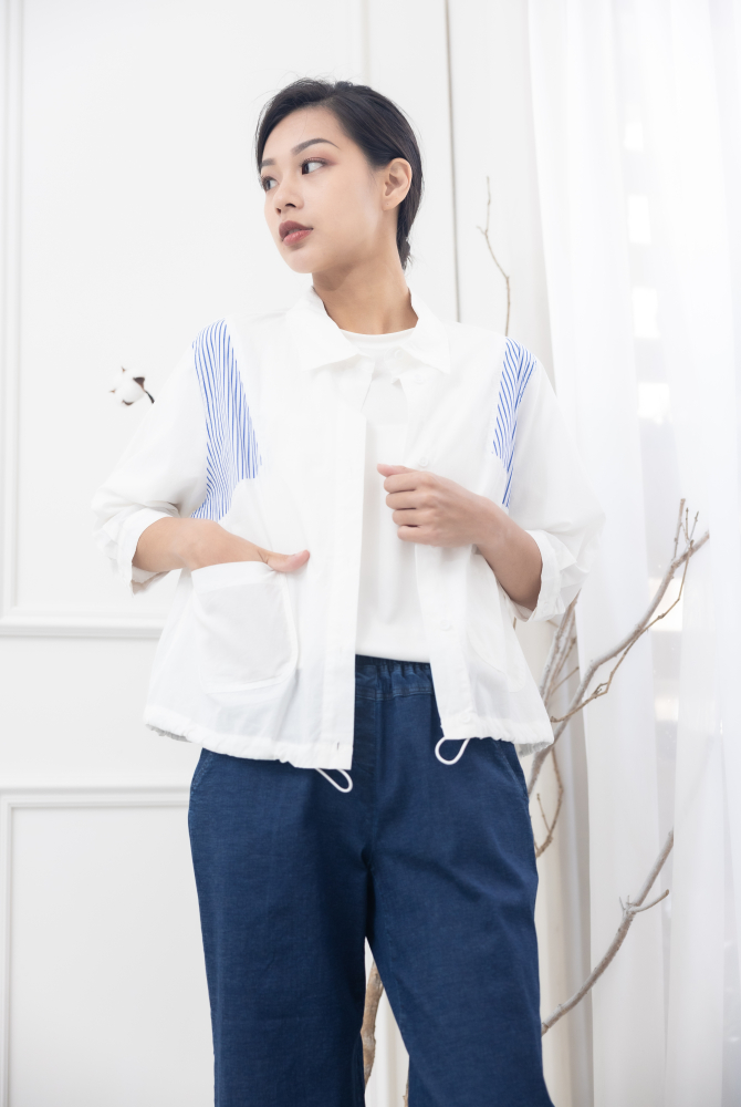 긴팔 肩下藍條紋寬版長袖襯衫 / 白色