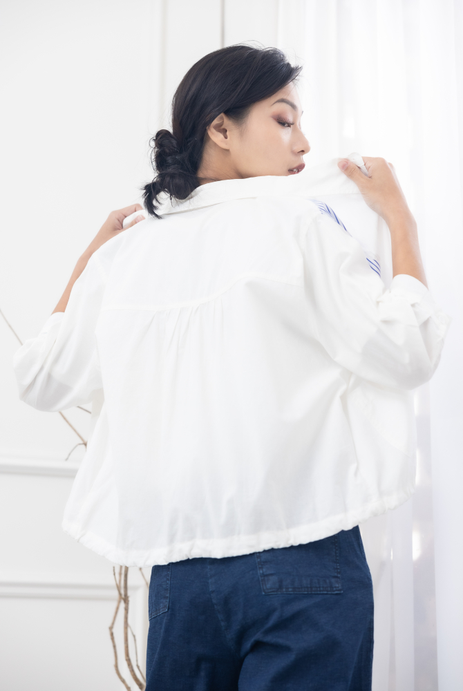 긴팔 肩下藍條紋寬版長袖襯衫 / 白色