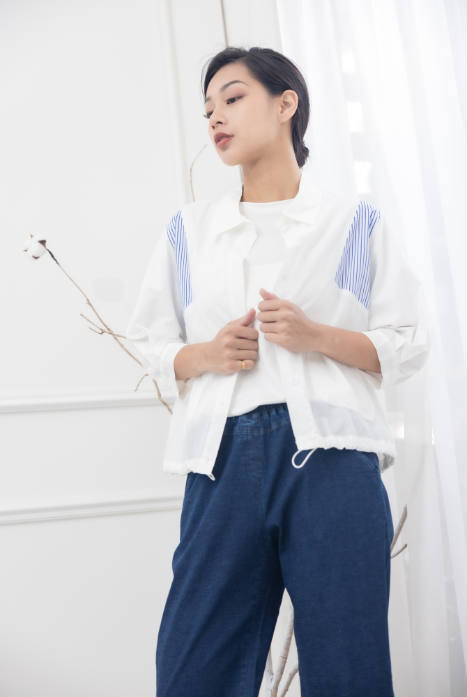 긴팔 肩下藍條紋寬版長袖襯衫 / 白色