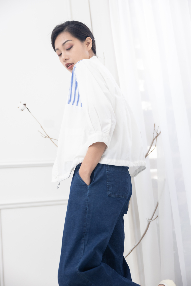 긴팔 肩下藍條紋寬版長袖襯衫 / 白色