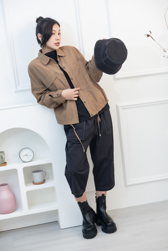 긴 바지 大口袋繭型長褲 / 黑色