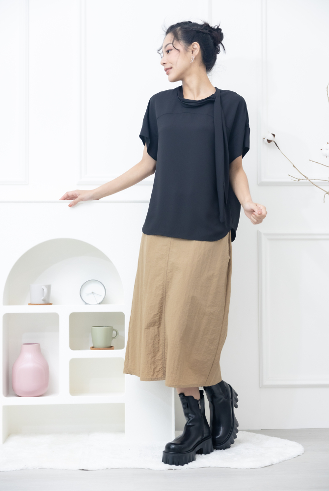 반팔 假長領巾雪紡上衣 / 黑色