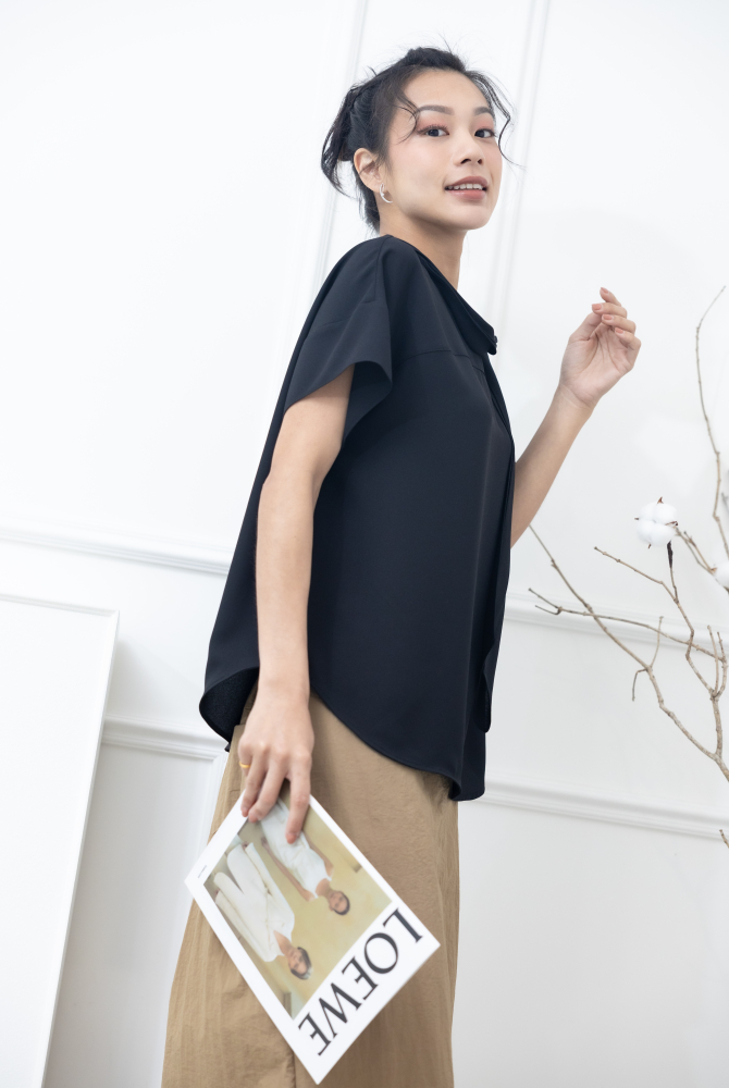 반팔 假長領巾雪紡上衣 / 黑色