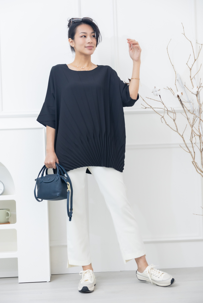 긴팔 衣襬打褶雪紡上衣 / 黑色