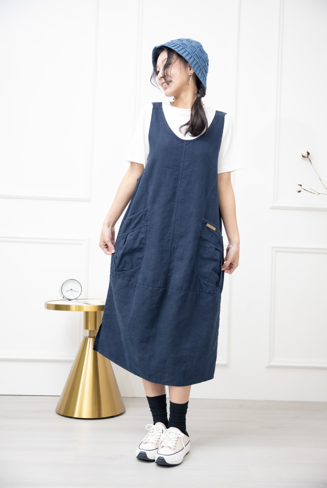 원피스 抓皺口袋背心洋裝 / 深藍色