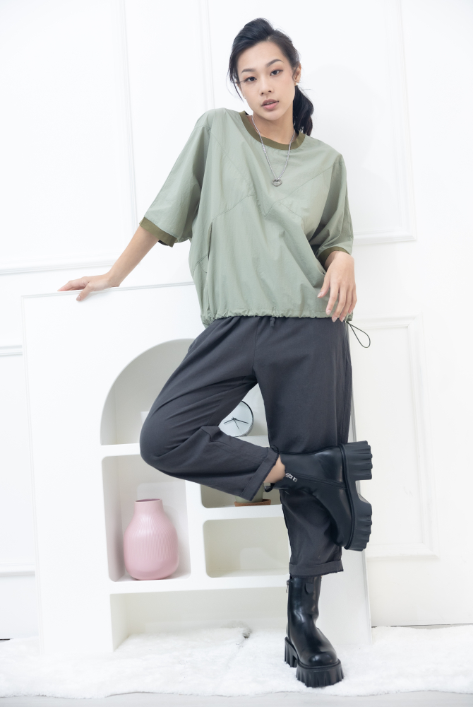 긴 바지 寬鬆緊帶抽繩長褲 /黑灰色