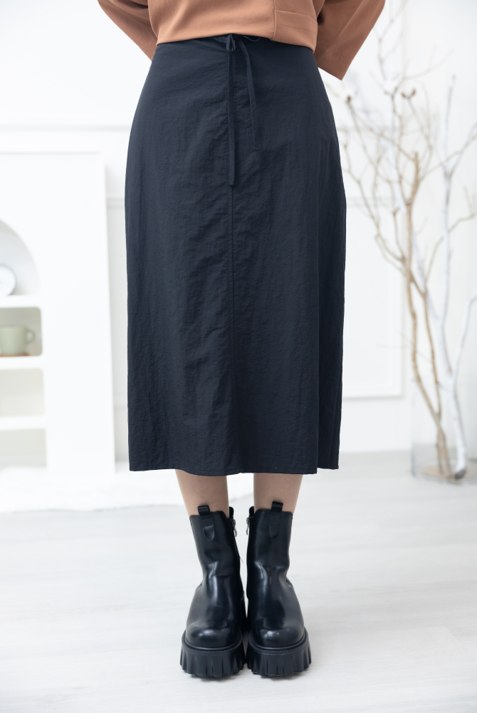 치마 綁帶下擺開衩長裙 / 黑色