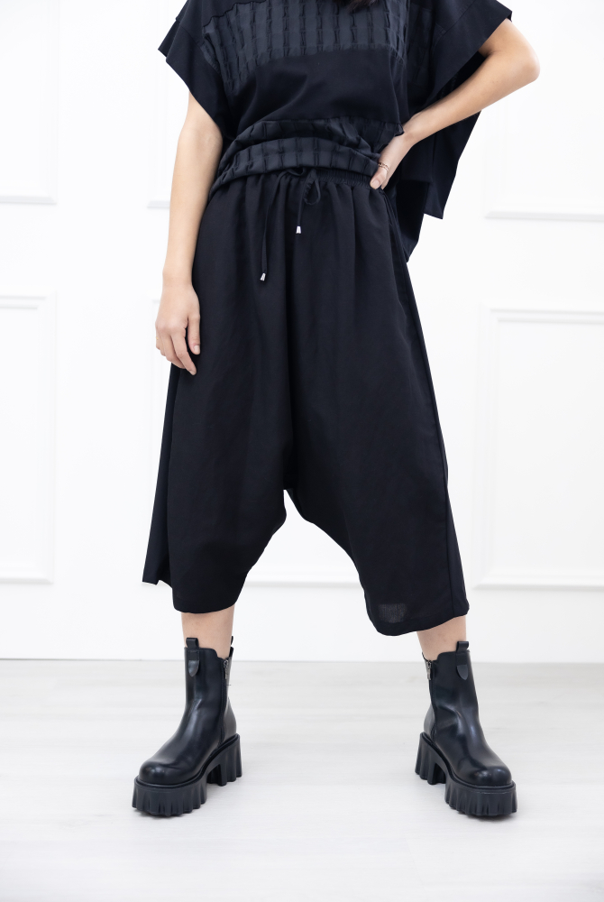 긴 바지 異材質拼接七分寬褲 / 黑色