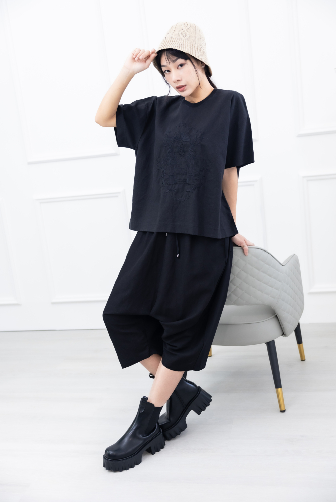 긴 바지 異材質拼接七分寬褲 / 黑色