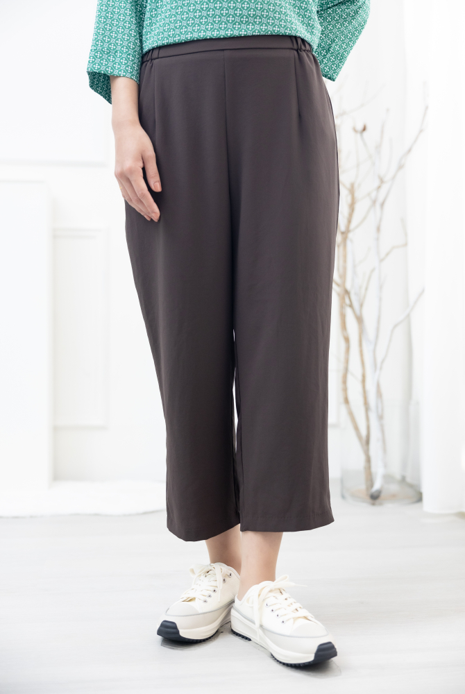 긴 바지 前平後彈性褲頭寬管雪紡褲 / 咖啡色