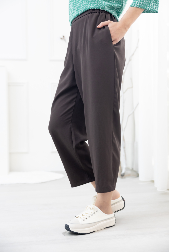 긴 바지 前平後彈性褲頭寬管雪紡褲 / 咖啡色