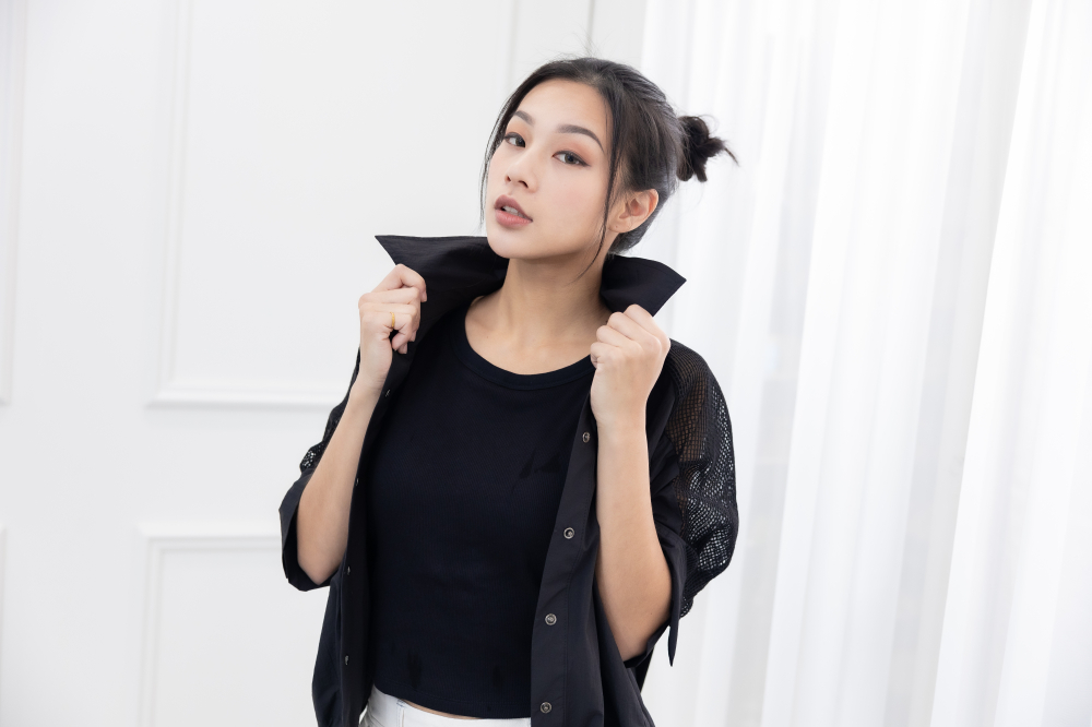 긴팔 個性洞洞五分袖外套 / 黑色