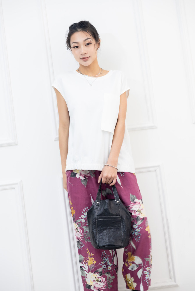 조끼 下擺彈性帶無袖上衣／白色