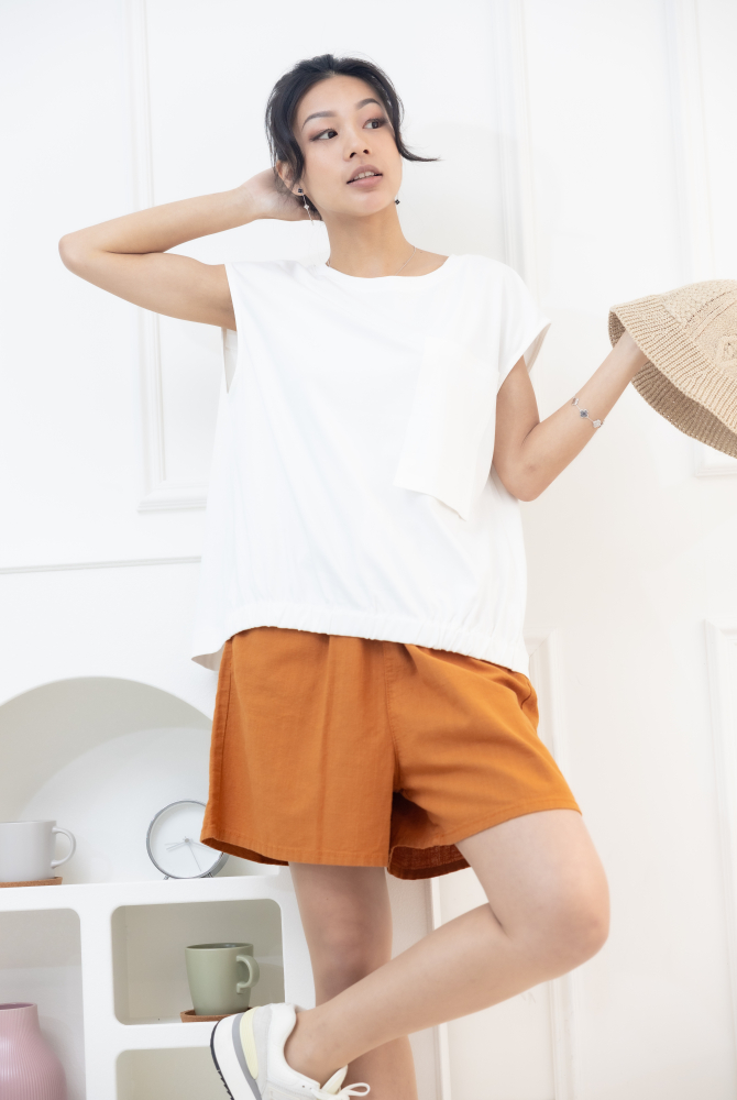 조끼 下擺彈性帶無袖上衣／白色