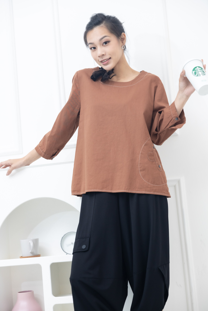 긴팔 腰間X裝飾上衣 / 卡其色