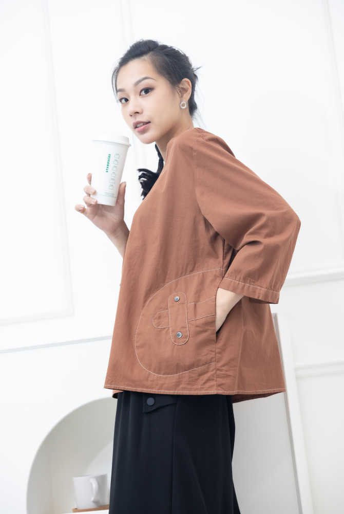 긴팔 腰間X裝飾上衣 / 卡其色