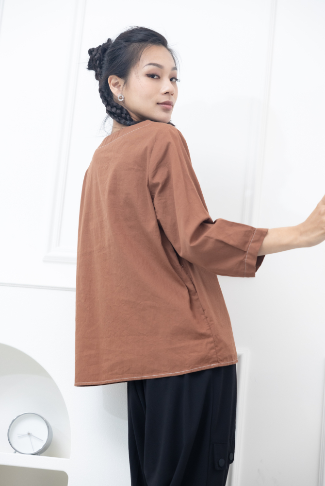 긴팔 腰間X裝飾上衣 / 卡其色